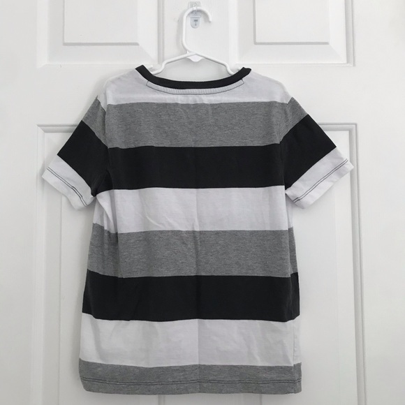 Boy’s Old Navy shirt - Picture 4 of 5